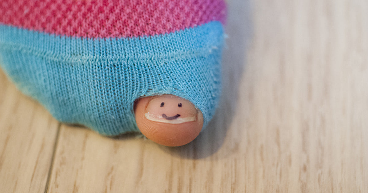 Buy long-lasting socks on our website and say goodbye to toe holes