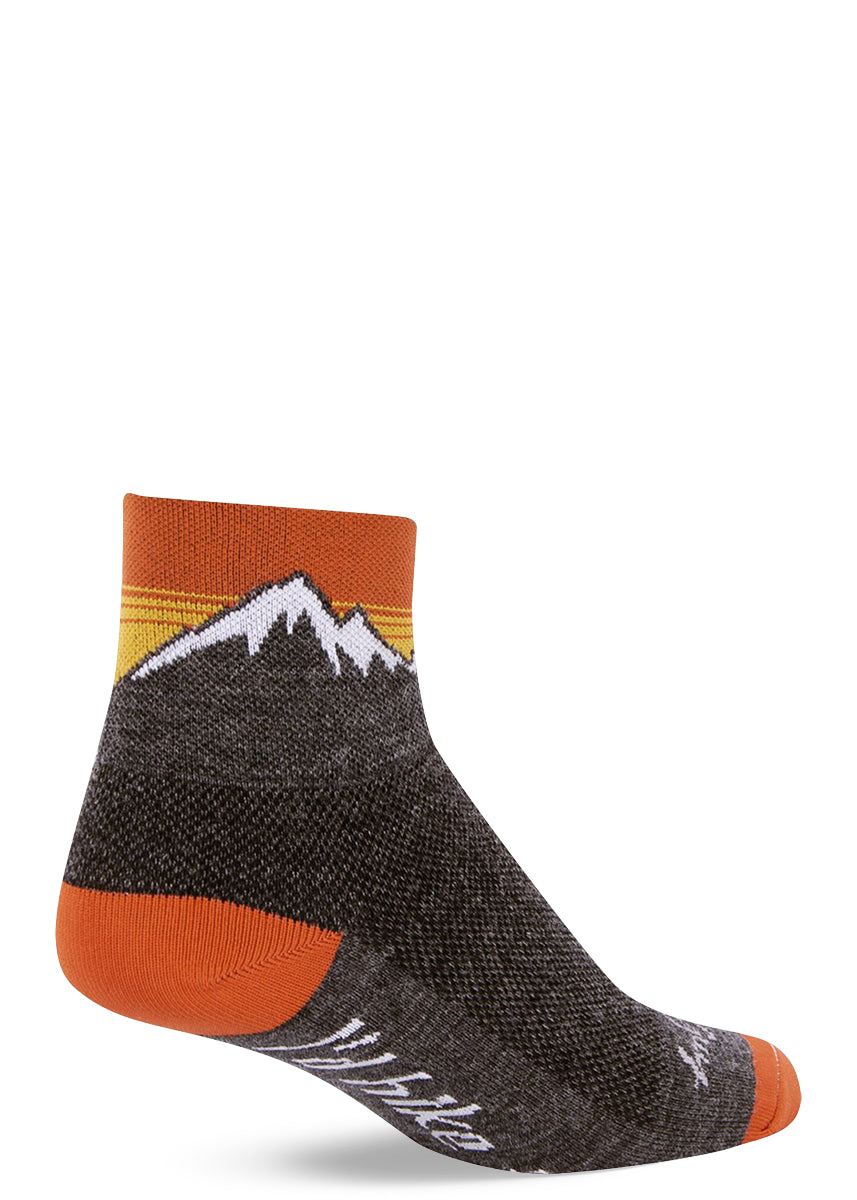 Hiking socks with mountains and the words "I'd Hike That" on wool ankle socks for men and women