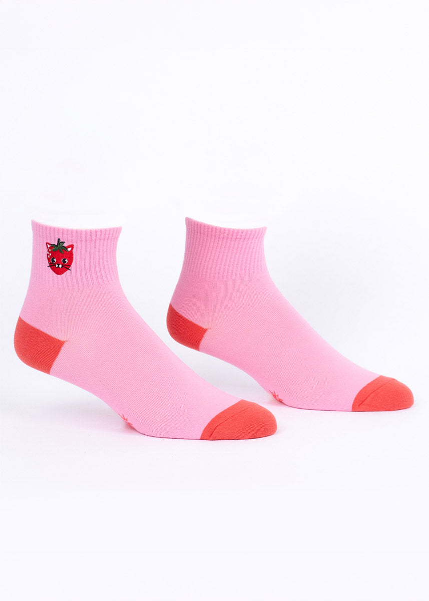 Ribbed pink quarter socks with a strawberry cat face embroidered at the ankle.