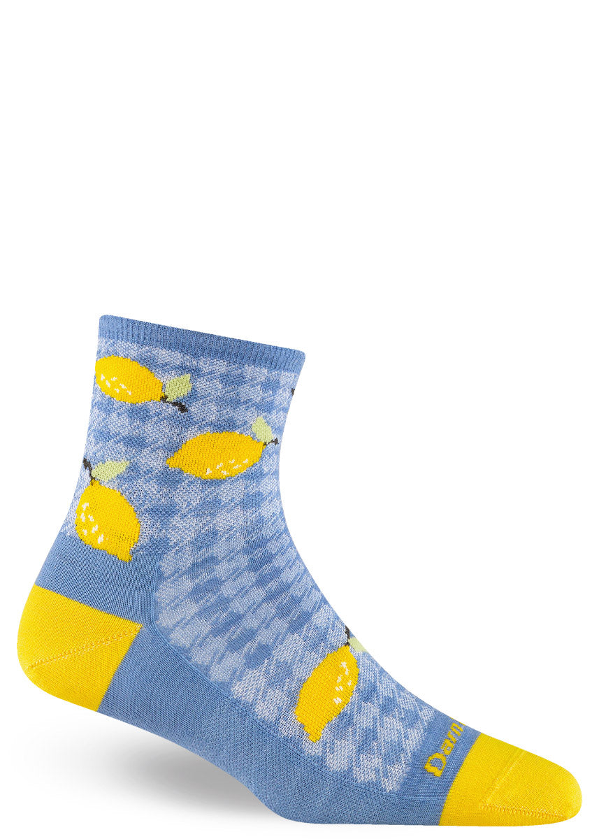 Light blue checkered ankle socks for women with a pattern of yellow lemons.