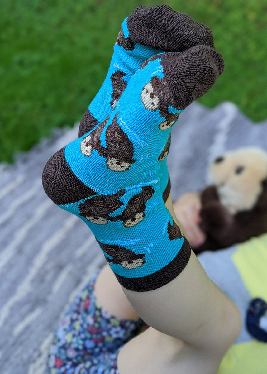 Otter Kids' Crew Socks Cute Socks for Kids with Otters Holding